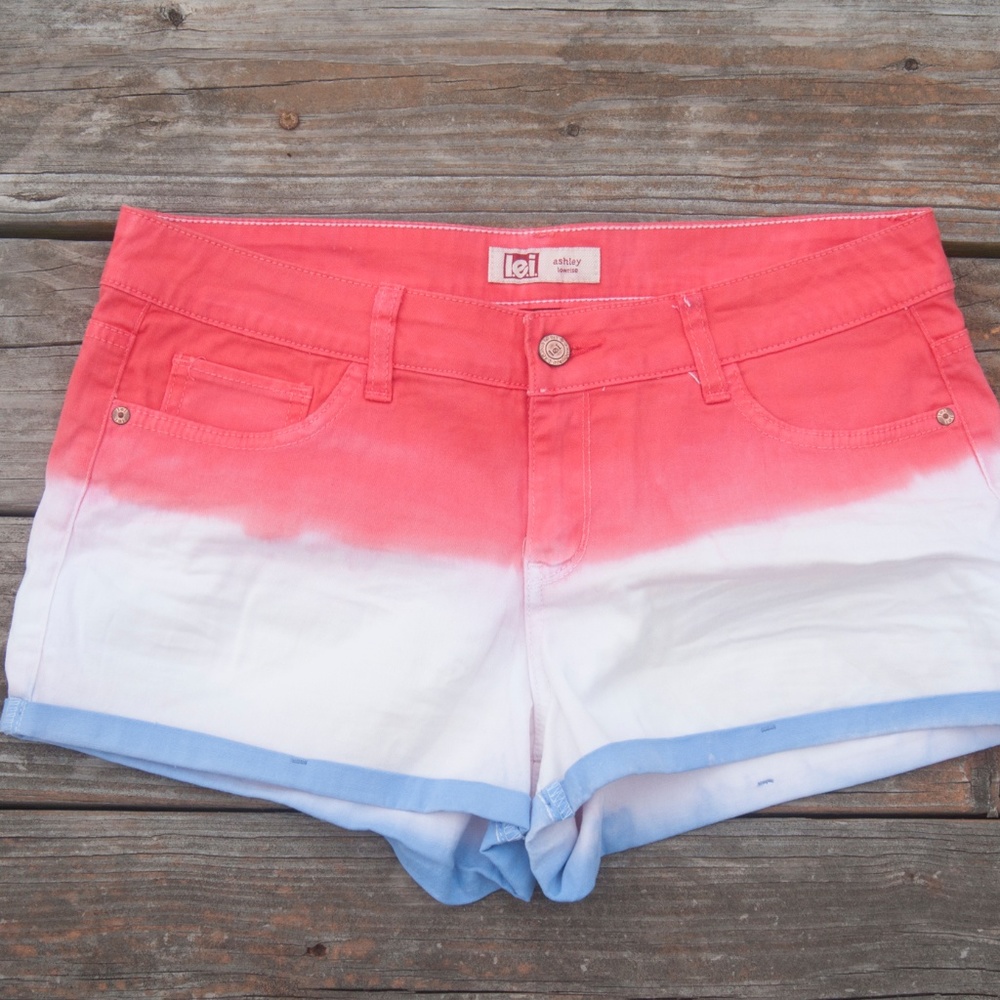 L.E.I TYE DYE SHORTS
